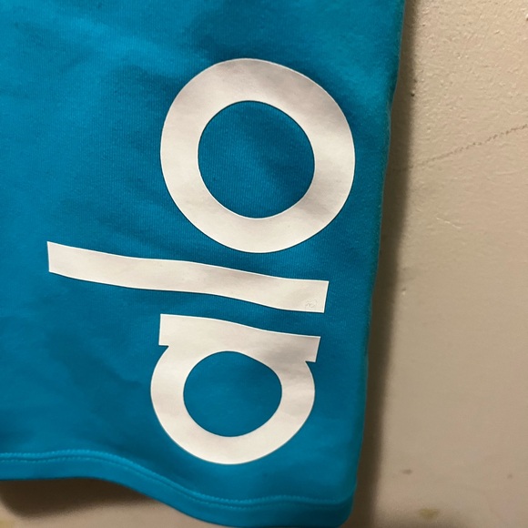 alo Lace Up Yogi Short Aqua Women's Size medium - Picture 7 of 7